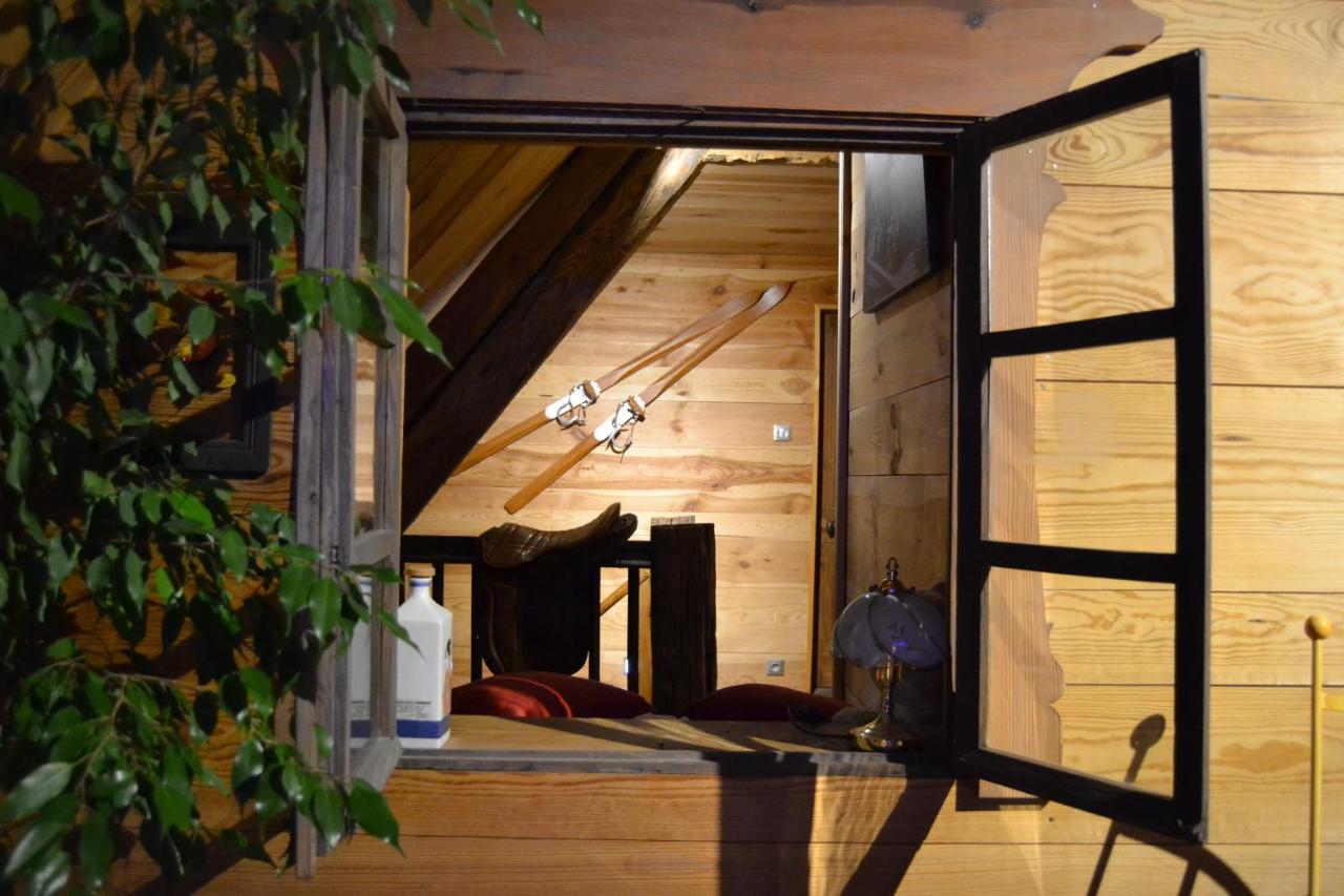 Les Jardins D'Armance Hotell Le Valdahon Exteriör bild